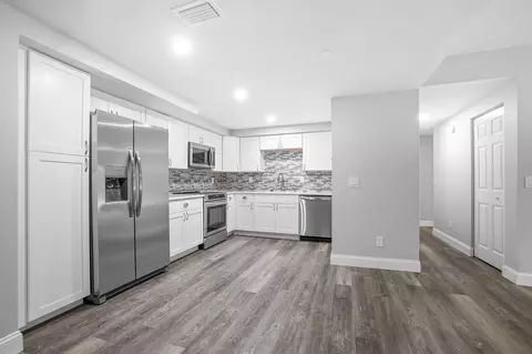 250 SE Four Winds Dr #204, Stuart, FL 34996