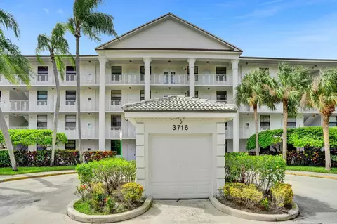 3716 Whitehall Dr #305, West Palm Beach, FL 33401