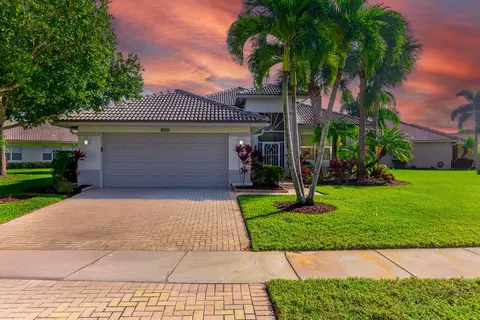 9301 Heron Cv, West Palm Beach, FL 33411