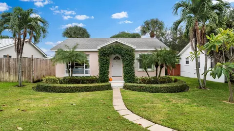 811 NE 7th Ave, Delray Beach, FL 33483