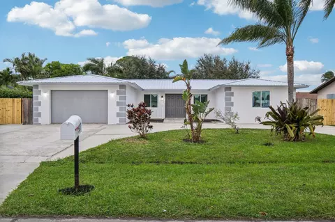 507 SE Marydale Ter, Port Saint Lucie, FL 34983