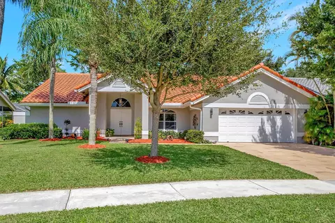 6079 Wedgewood Village Cir, Lake Worth, FL 33463