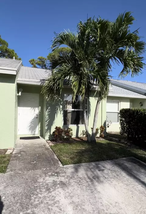 134 Oakwood Dr, Jupiter, FL 33458