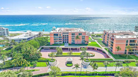 2 N Breakers Row #N21, Palm Beach, FL 33480