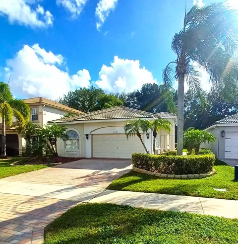 4225 Bluff Harbor Way, Wellington, FL 33449