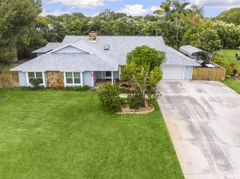 3246 NE Kapok Ct NE, Jensen Beach, FL 34957
