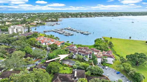1660 Twelve Oaks Way #205, North Palm Beach, FL 33408