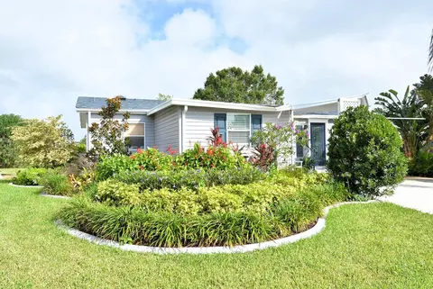7813 Horned Lark Cir, Port Saint Lucie, FL 34952
