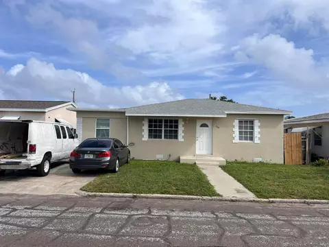 1106 N C St, Lake Worth Beach, FL 33460