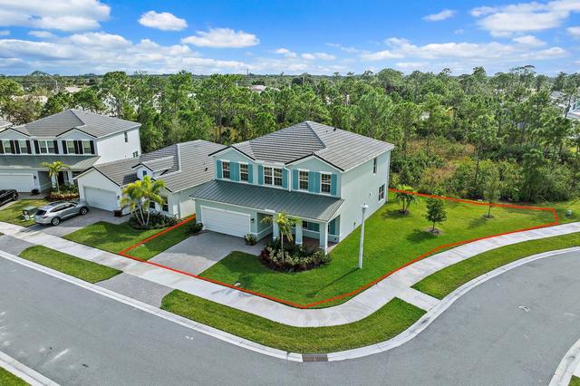 210 SW Pomeroy St, Stuart, FL 34997