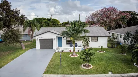 1016 NW 8th St, Boynton Beach, FL 33426