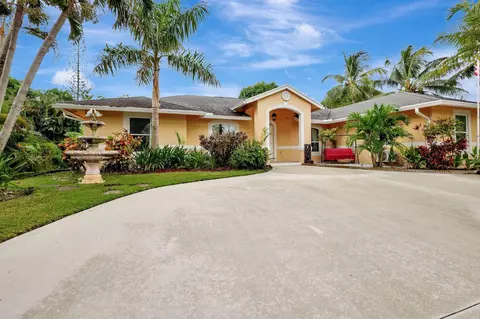 61 W Cypress Rd, Lake Worth, FL 33467