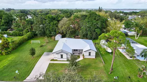 895 SW 34th Ter, Palm City, FL 34990