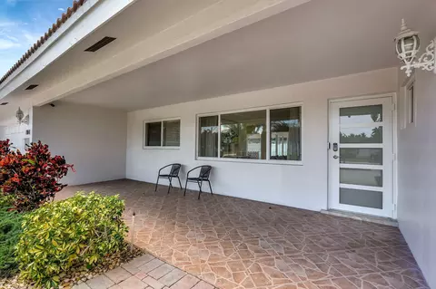 1101 SE 10th St, Deerfield Beach, FL 33441