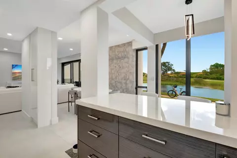 7738 Lakeside 315 Blvd #315, Boca Raton, FL 33434