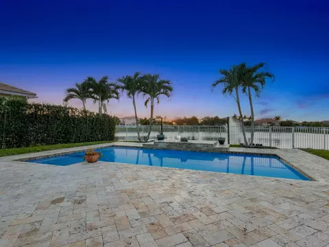 8350 Butler Greenwood Dr, Royal Palm Beach, FL 33411