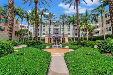 802 W Windward Way #208, Lantana, FL 33462