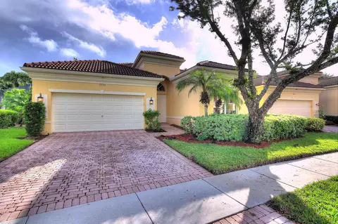 7035 W Demedici Cir, Delray Beach, FL 33446