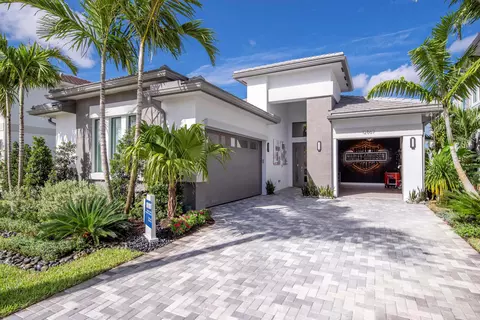 13190 Feathering Way, Palm Beach Gardens, FL 33412