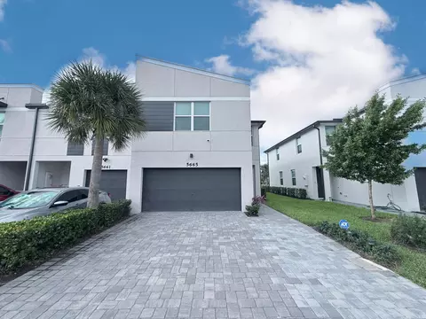5665 Mentmore Dr, Mangonia Park, FL 33407