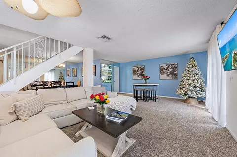 1402 Vision Dr, Palm Beach Gardens, FL 33418