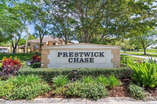 513 Prestwick Cir, Palm Beach Gardens, FL 33418
