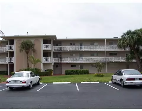2682 S Garden Dr S #110, Lake Worth, FL 33461