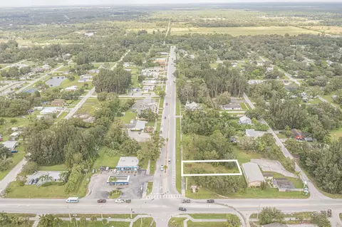 5 N Broadway St, Fellsmere, FL 32948