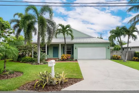 411 NW 7th St, Boynton Beach, FL 33426