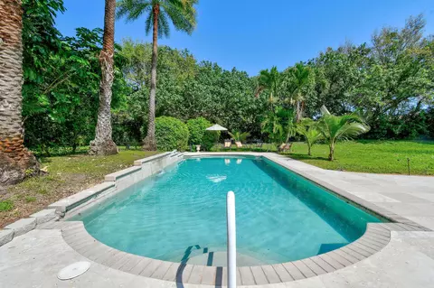 5659 Whirlaway Rd, Palm Beach Gardens, FL 33418