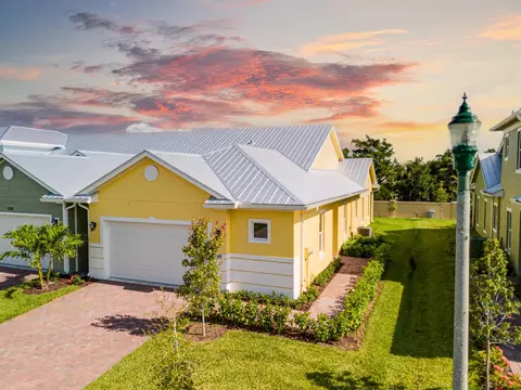 2005 Bridgepointe Cir #99, Vero Beach, FL 32967