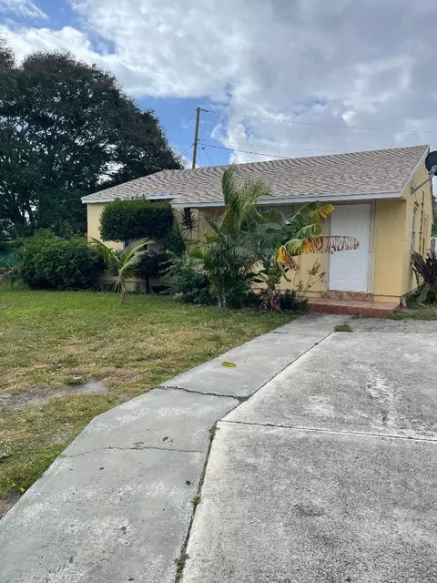 800 31st St, West Palm Beach, FL 33407