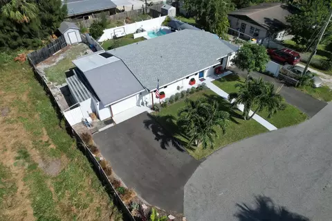 5700 Garretts Rd, Micco, FL 32976