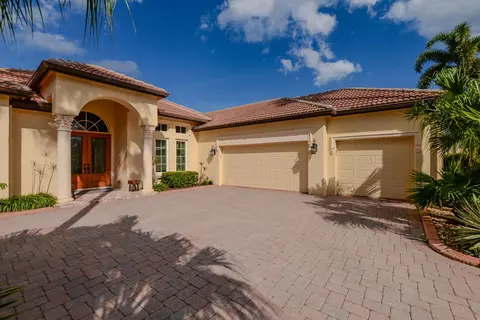 894 SW Grand Reserves Blvd, Port Saint Lucie, FL 34986