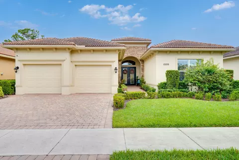 10199 SW Visconti Way, Port Saint Lucie, FL 34986