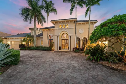 127 Grand Palm Way, Palm Beach Gardens, FL 33418