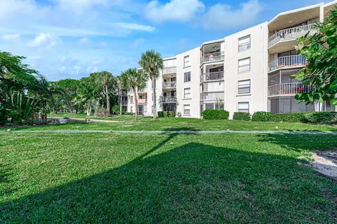 890 N Federal Hwy #308, Lantana, FL 33462