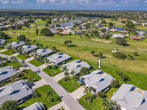 6677 SE Yorktown Dr, Hobe Sound, FL 33455