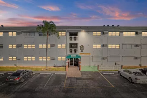 5200 NE 24th Ter #C210, Fort Lauderdale, FL 33308
