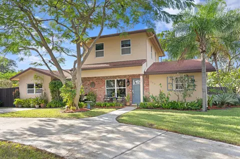 346 NW 23rd St, Boca Raton, FL 33431