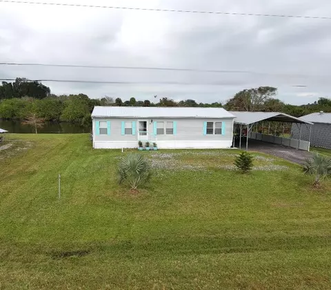 1452 Jerdik Dr NW, Moore Haven, FL 33471