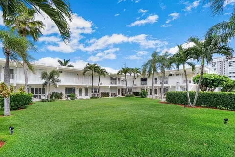 3215 SE 10th St #209, Pompano Beach, FL 33062