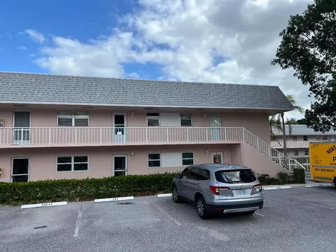 18081 SE Country Clb #290, Jupiter, FL 33469