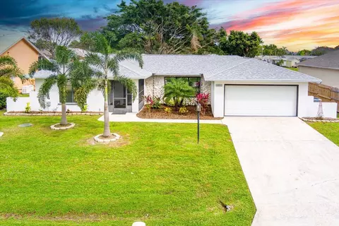 1901 SE Bowie St, Port Saint Lucie, FL 34952