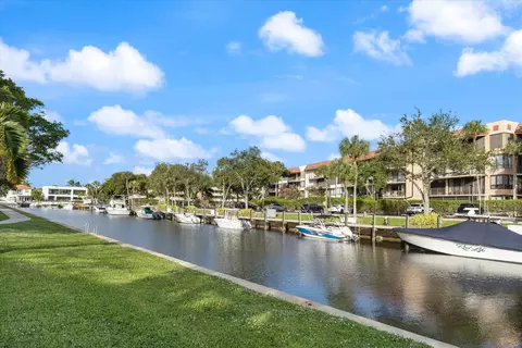 769 Jeffery #303, Boca Raton, FL 33487