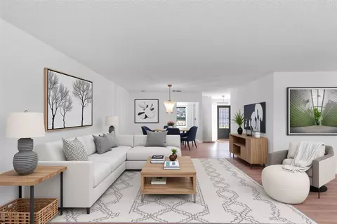 7 Bay Cedar Ct, Royal Palm Beach, FL 33411