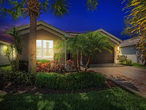11687 SW Hawkins Ter, Port Saint Lucie, FL 34987