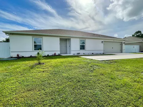 1112 SW Sw California Blvd SW, Port Saint Lucie, FL 34953