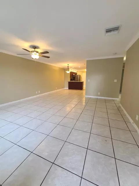 4762 Orleans Ct #B, West Palm Beach, FL 33415