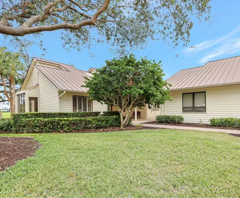 5001 SE Brandywine Way, Stuart, FL 34997